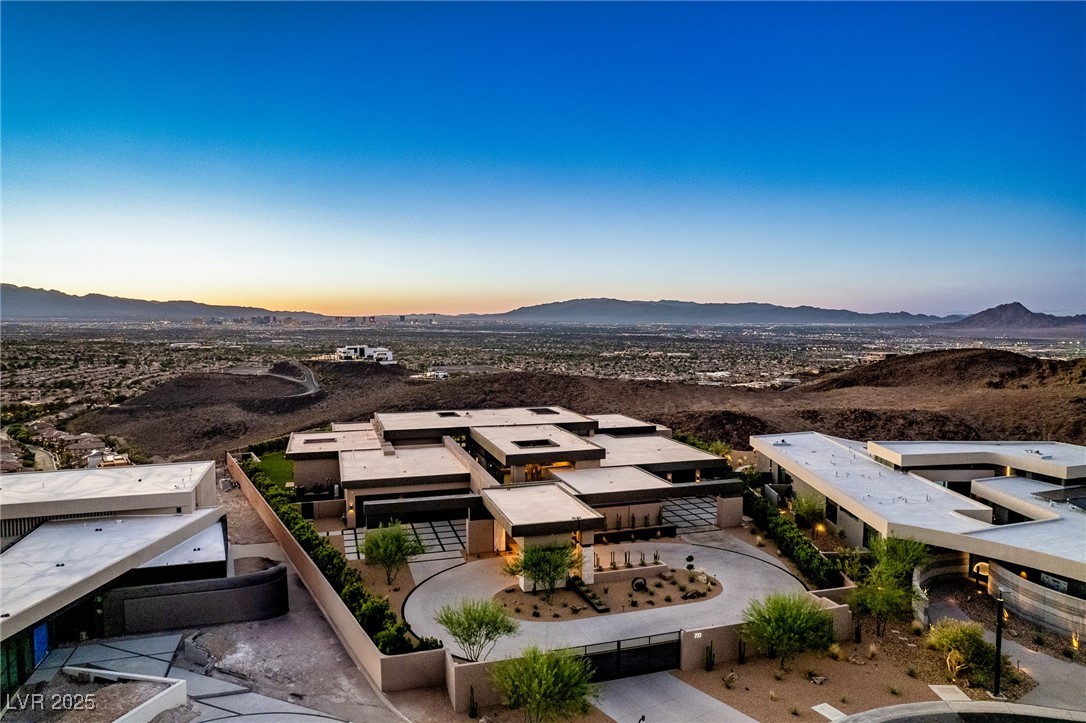 720 Dragon Peak Drive