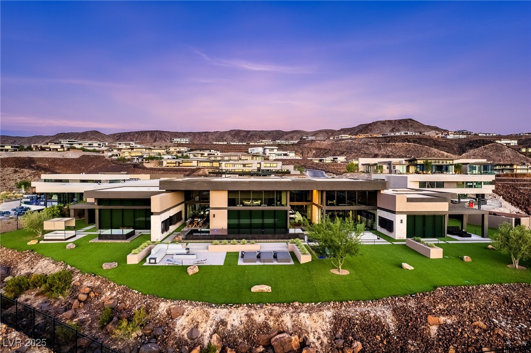 720 Dragon Peak Drive
