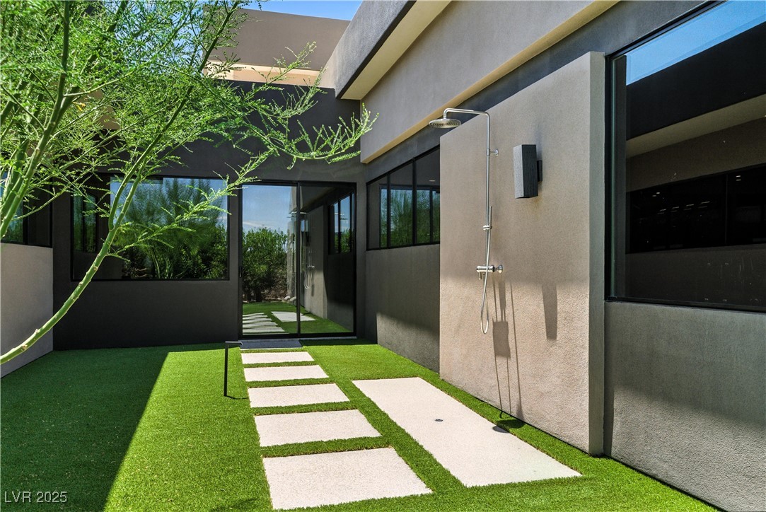 720 Dragon Peak Drive
