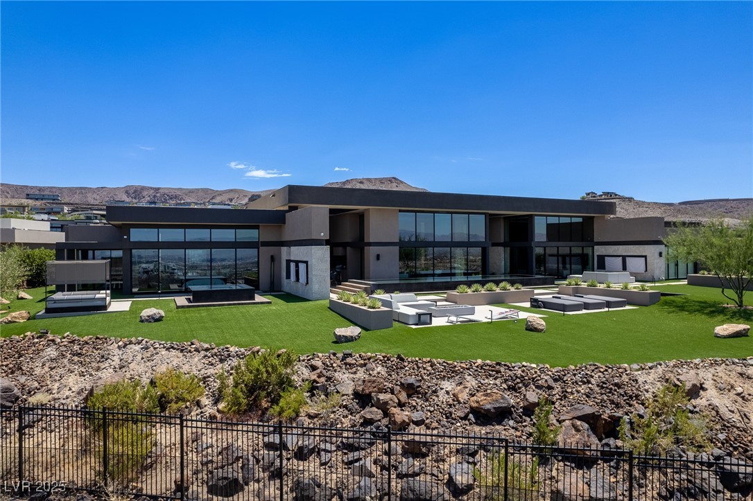 720 Dragon Peak Drive