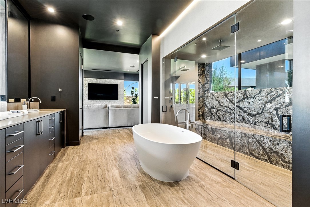 720 Dragon Peak Drive