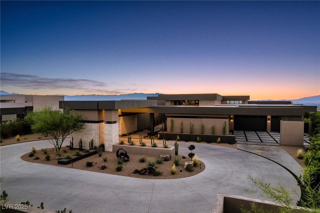 720 Dragon Peak Drive