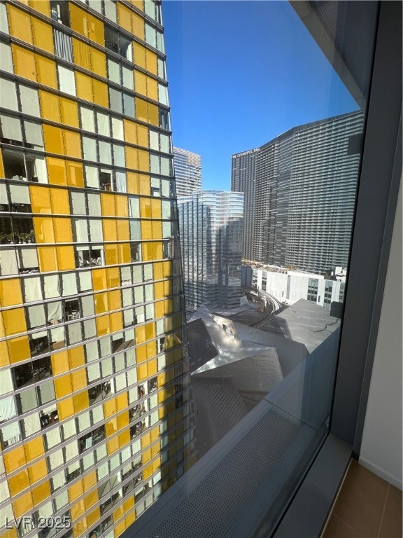 3722 Las Vegas Boulevard 2111