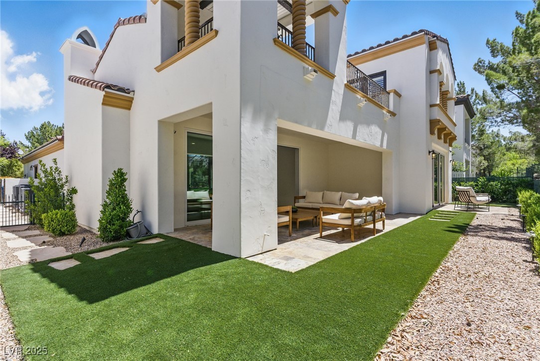 11775 Woodbrook Court