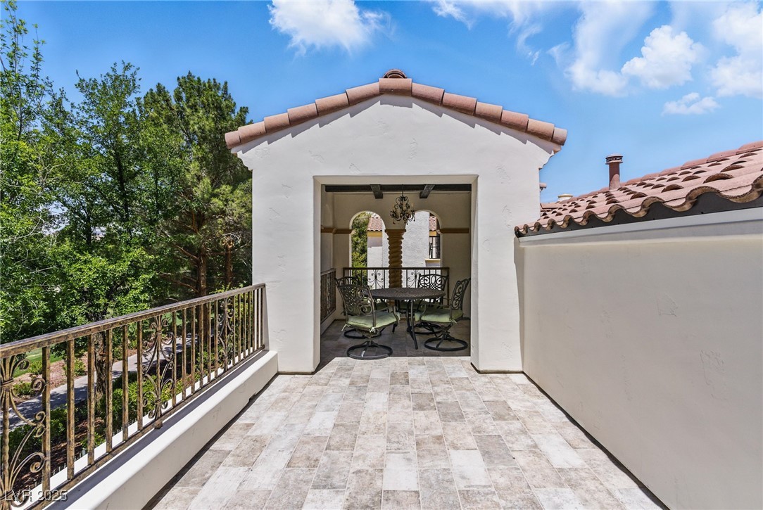 11775 Woodbrook Court