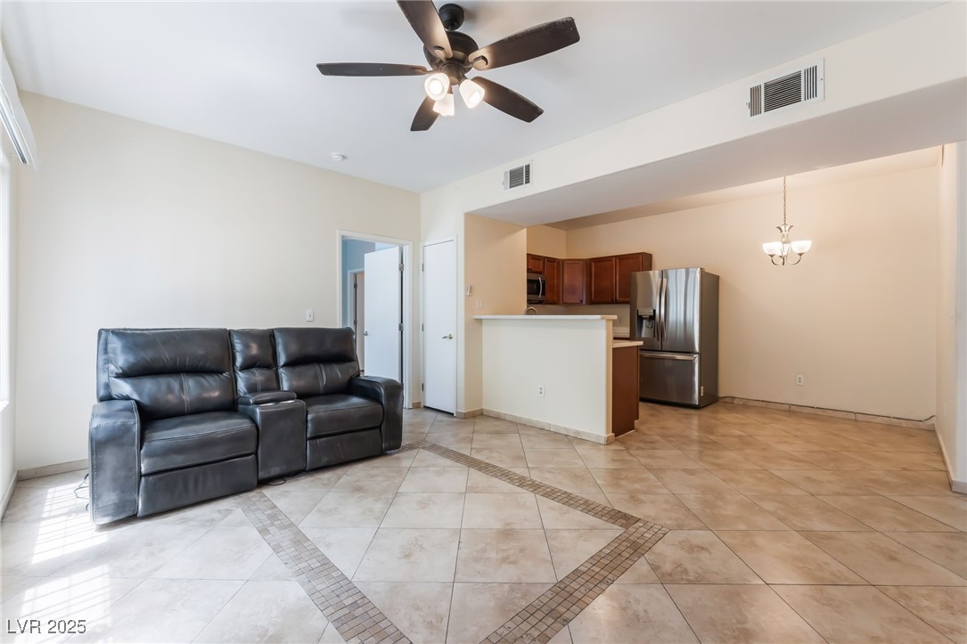 2141 Hussium Hills Street 108