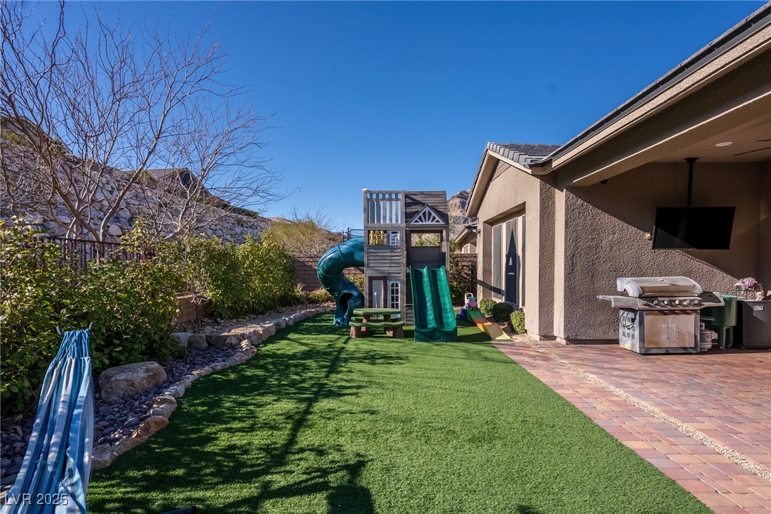 2931 Raywood Ash Drive