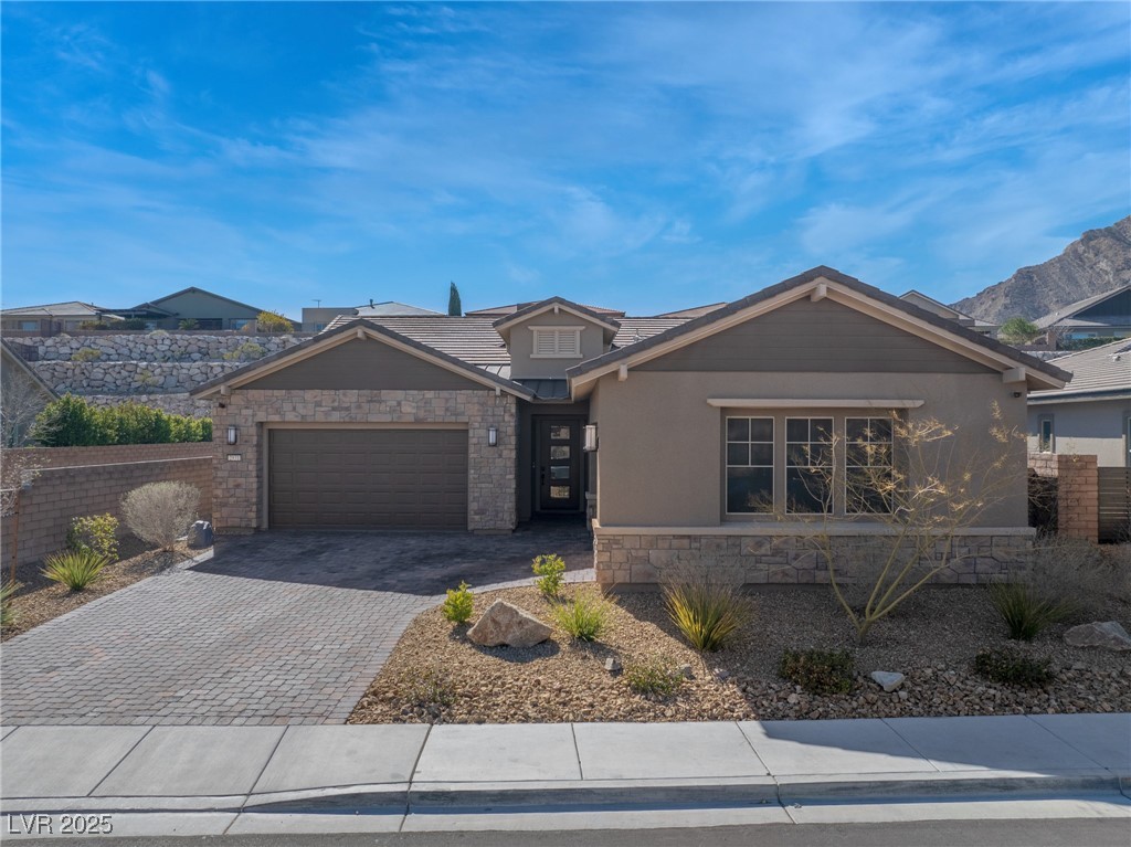 2931 Raywood Ash Drive