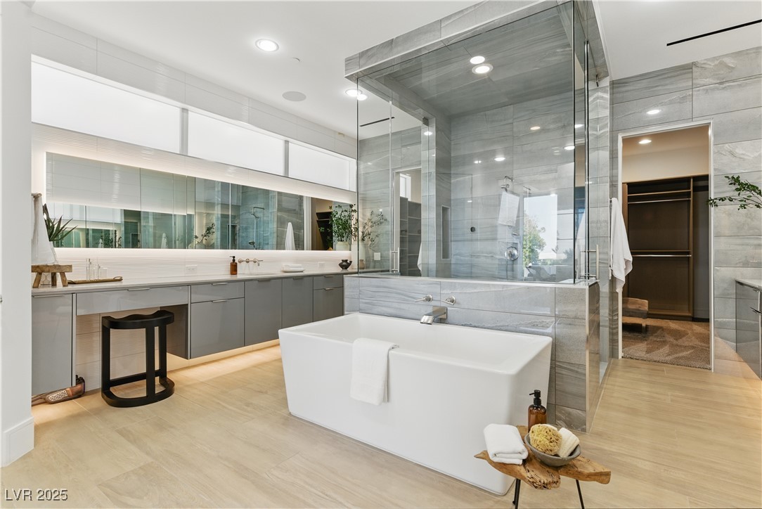 667 Palisade Rim Drive