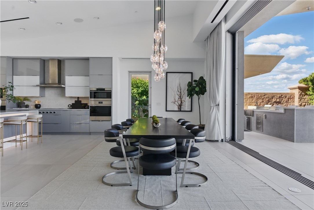 667 Palisade Rim Drive