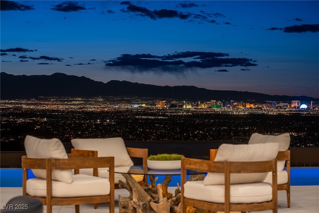 667 Palisade Rim Drive