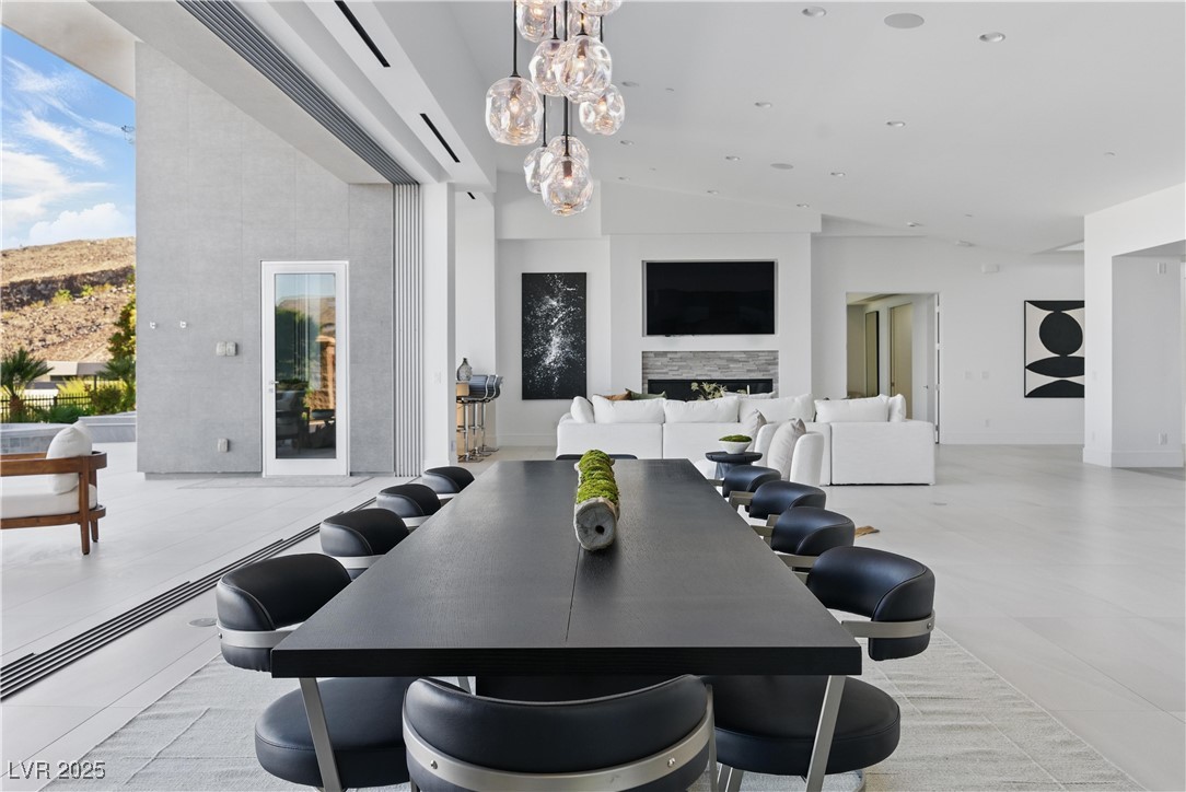 667 Palisade Rim Drive
