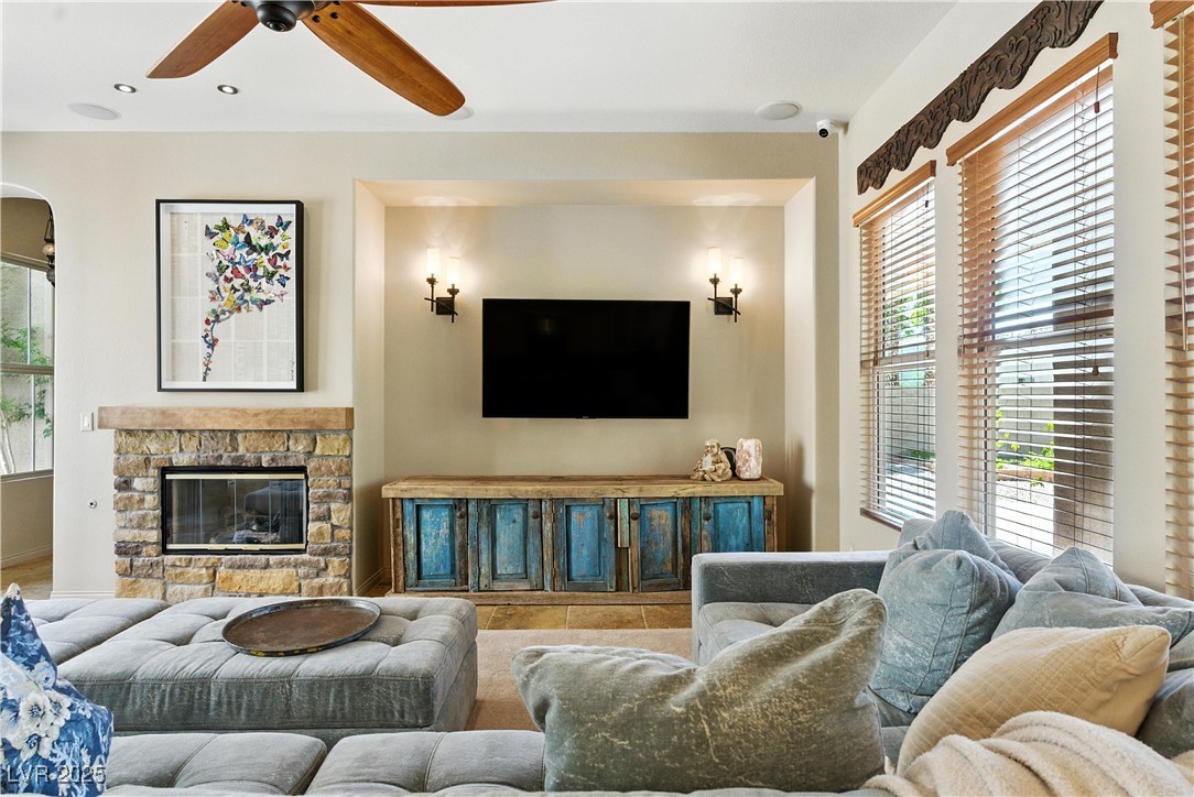 7427 Salvadora Place