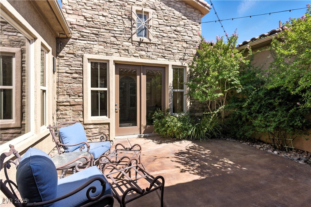 7427 Salvadora Place