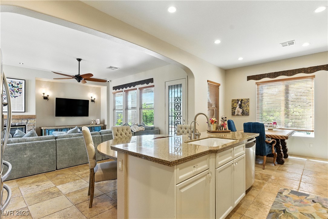 7427 Salvadora Place