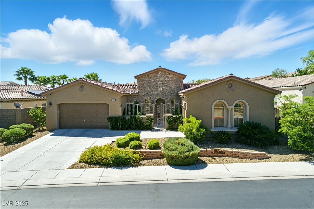 7427 Salvadora Place