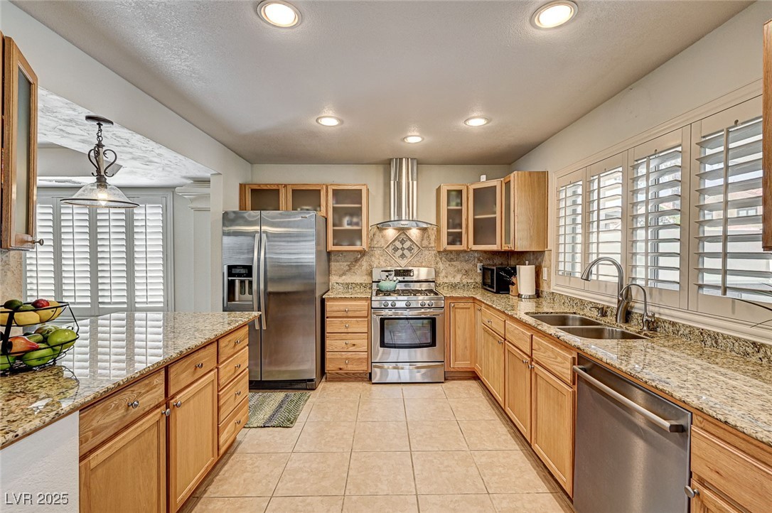 33 Reyburn Drive