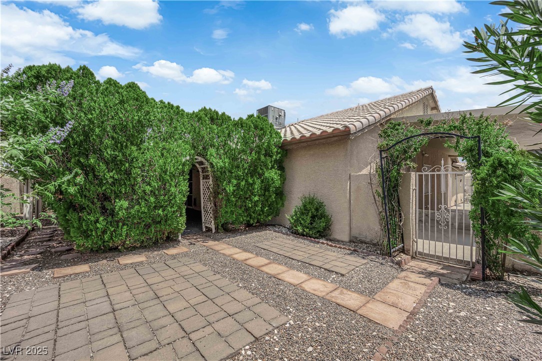 127 Vista Del Lago Street