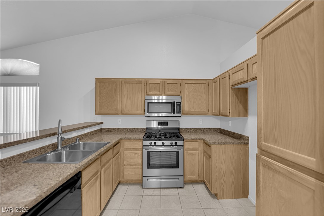 127 Vista Del Lago Street