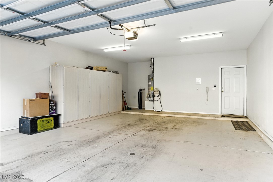 1713 Sky Of Red Drive 201