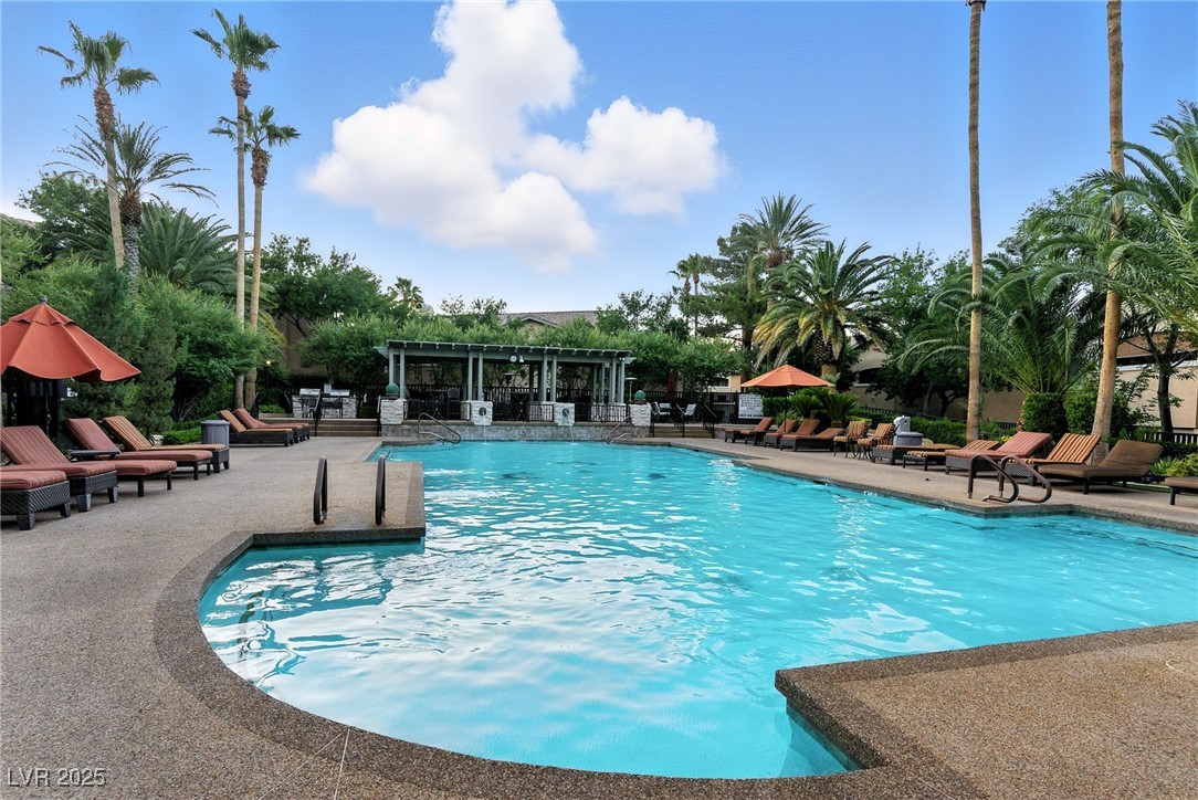 1713 Sky Of Red Drive 201