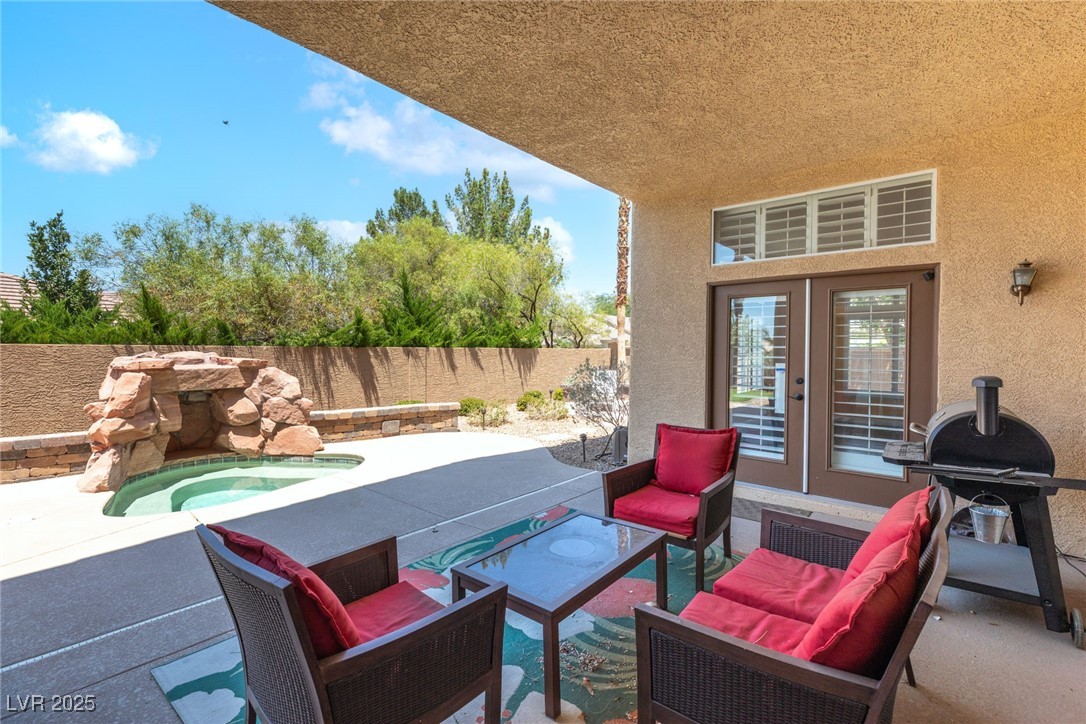 2506 Vintage Rose Avenue