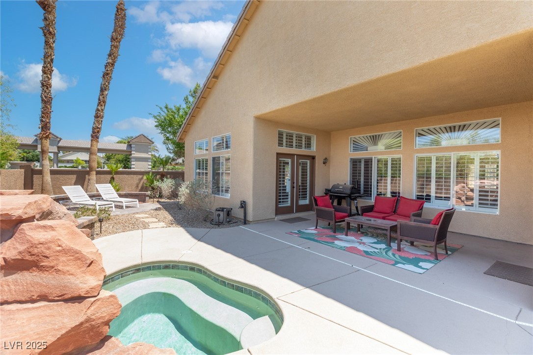 2506 Vintage Rose Avenue