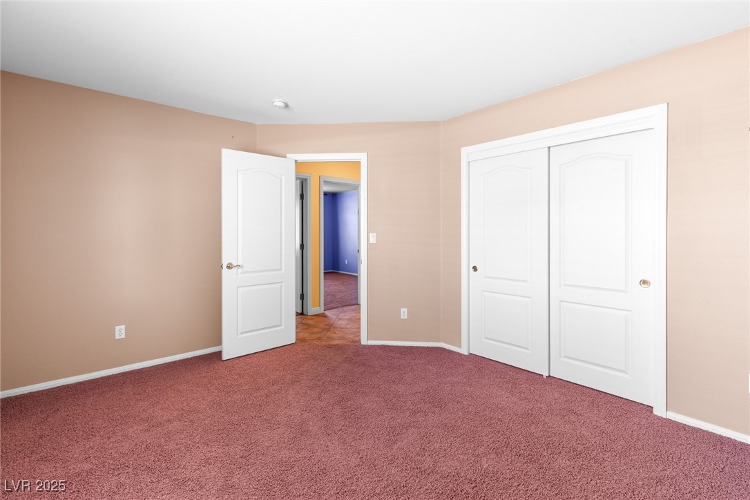 2506 Vintage Rose Avenue