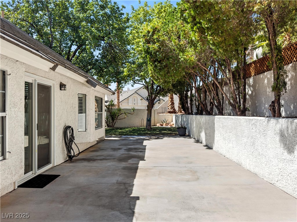 2513 Aberdeen Lane
