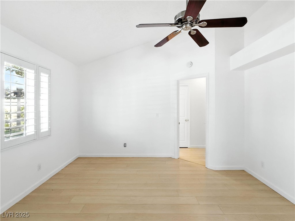 2513 Aberdeen Lane