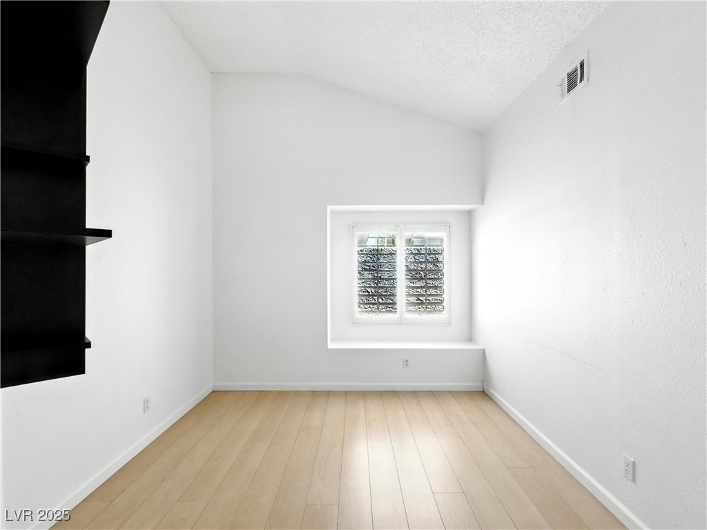 2513 Aberdeen Lane