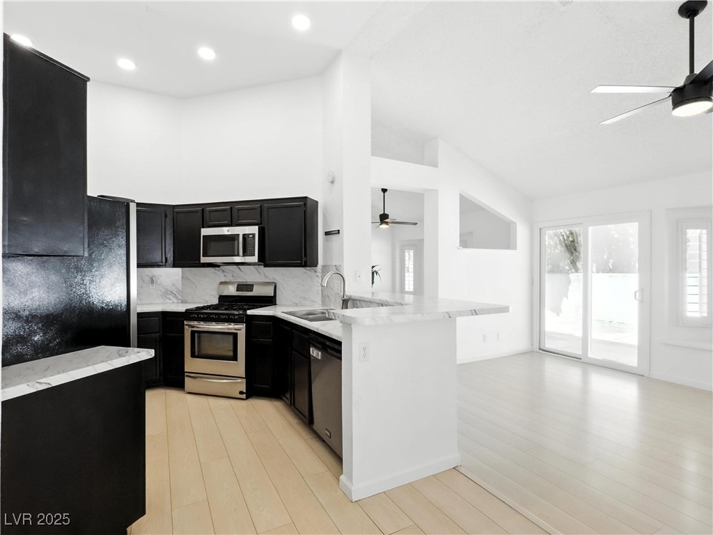 2513 Aberdeen Lane
