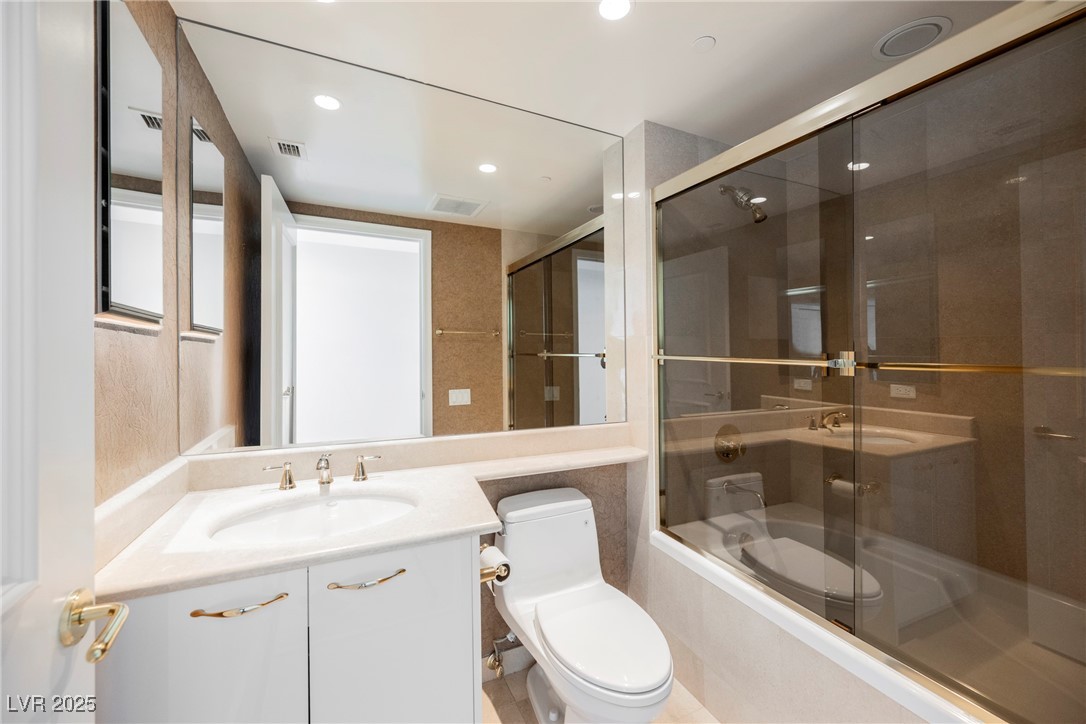 2877 Paradise Road 1604