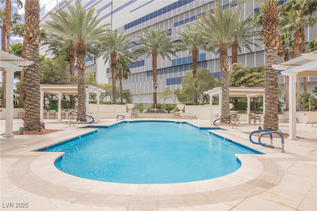 2877 Paradise Road 1604