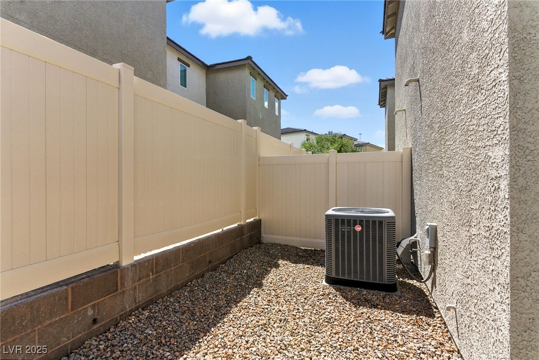 2813 Tahiti Grape Way 2