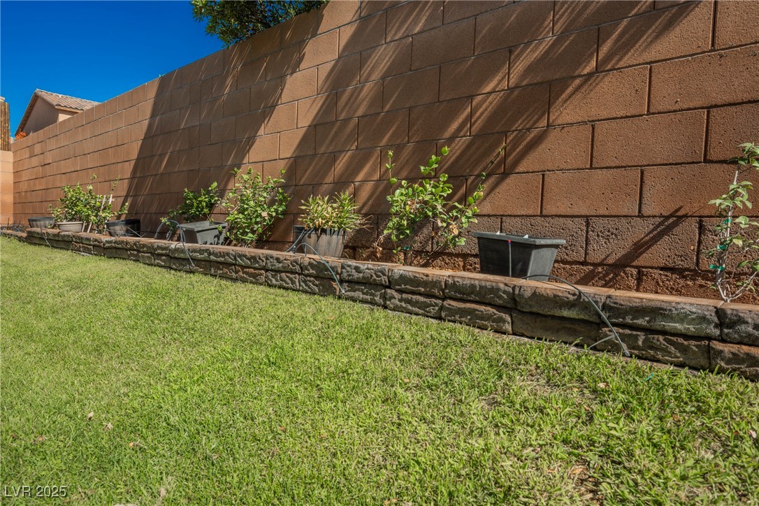 7146 Foggy Mist Avenue