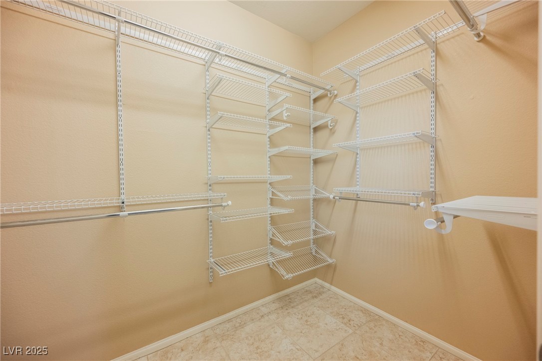 7146 Foggy Mist Avenue