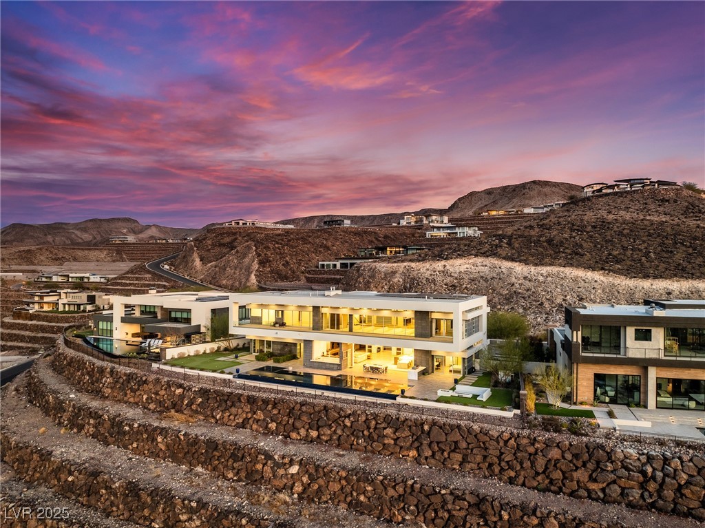 5 Rockstream Drive