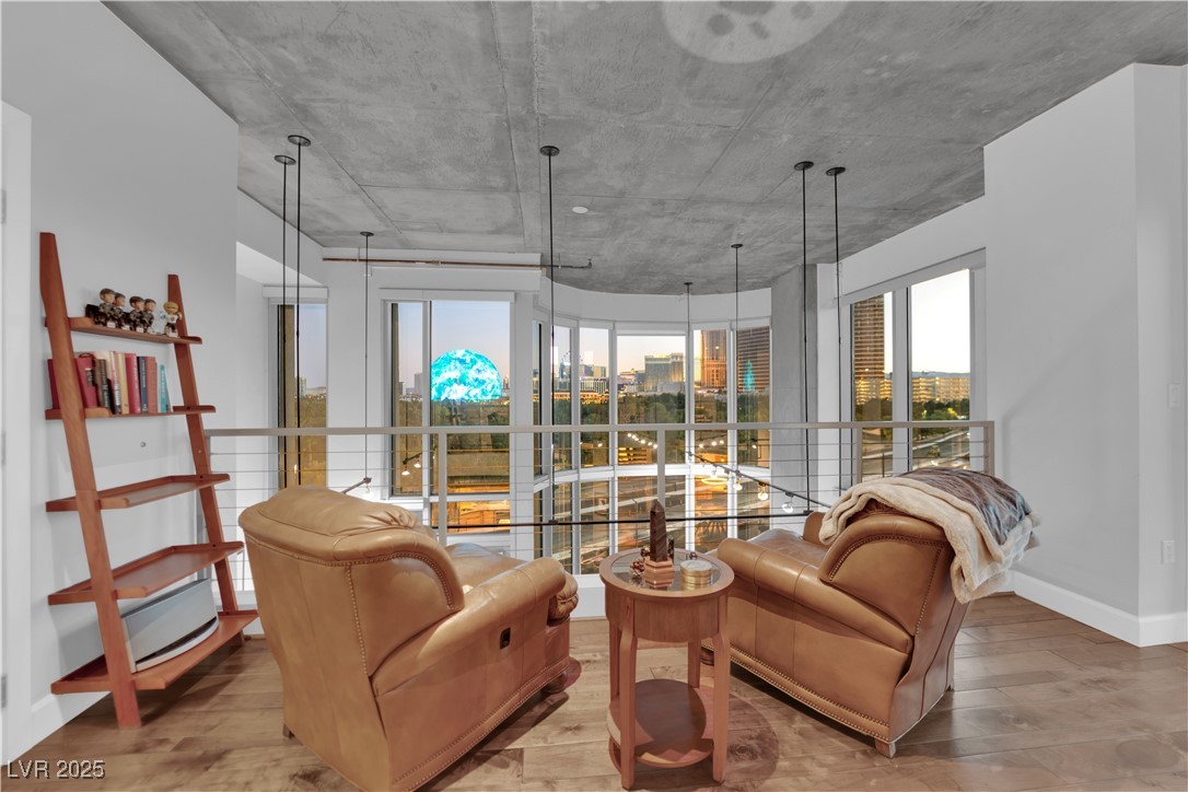 360 East Desert Inn Road 607