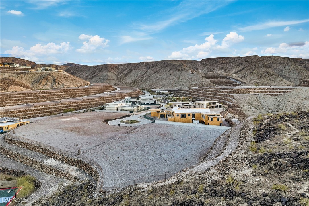 25 Sanctuary Peak Court