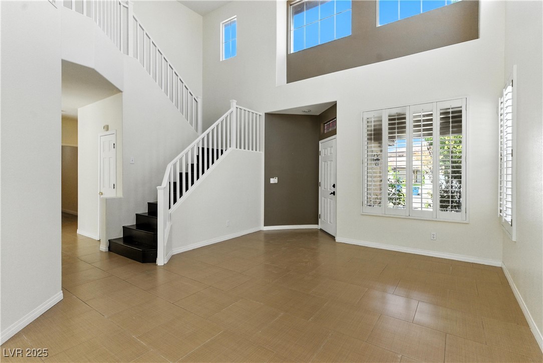 3034 Scenic Valley Way