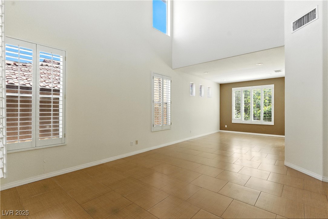 3034 Scenic Valley Way