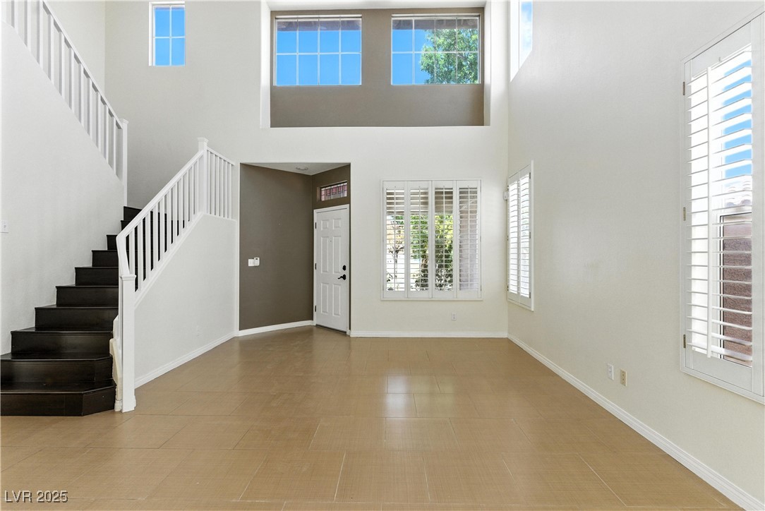 3034 Scenic Valley Way