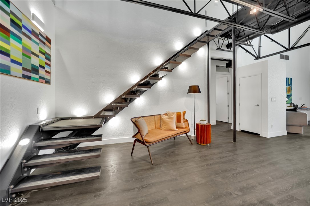 5015 Thunder River Circle