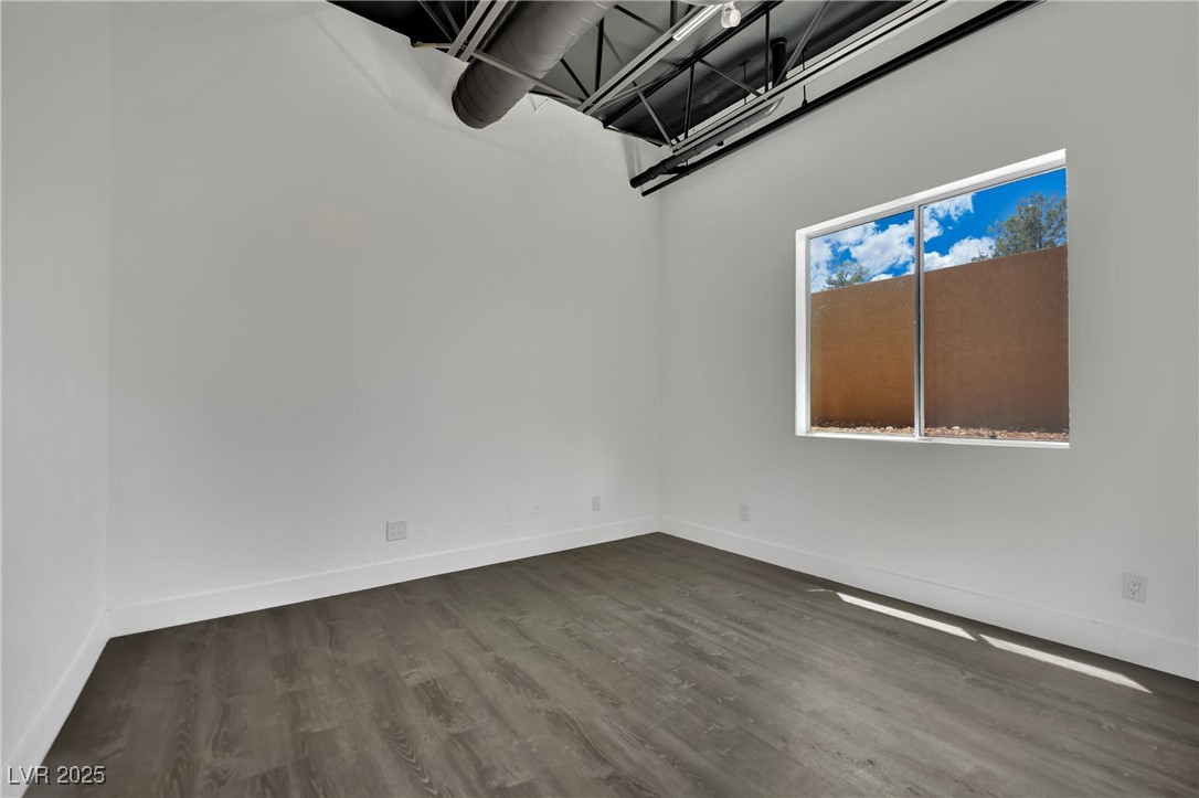 5015 Thunder River Circle