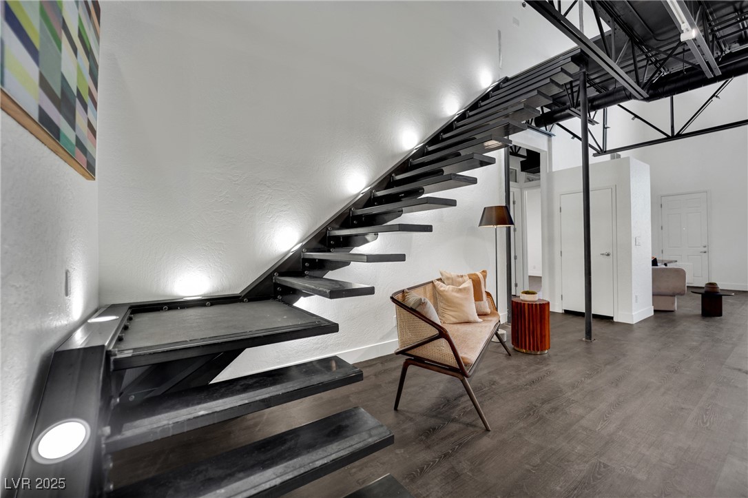 5015 Thunder River Circle