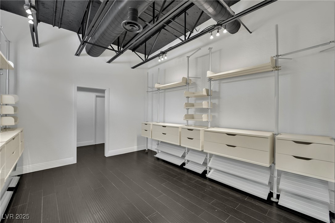 5015 Thunder River Circle