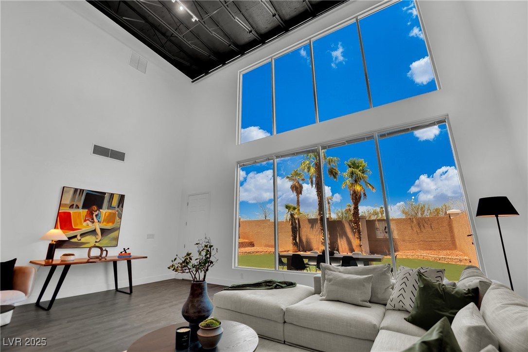 5015 Thunder River Circle