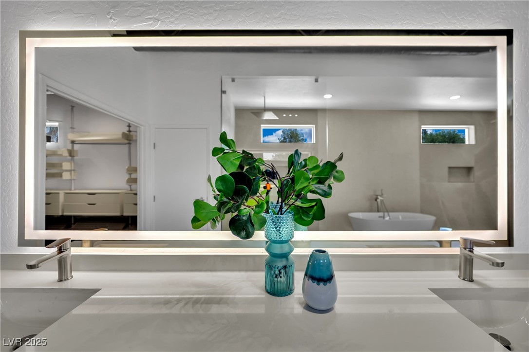 5015 Thunder River Circle