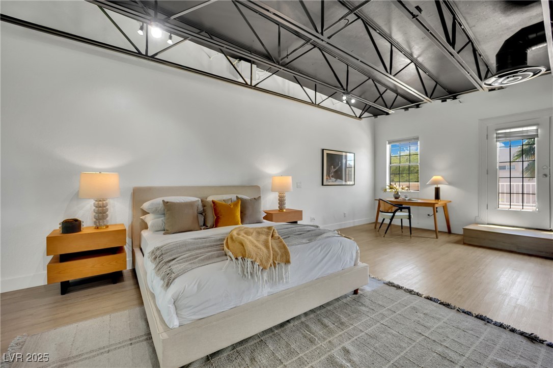 5015 Thunder River Circle